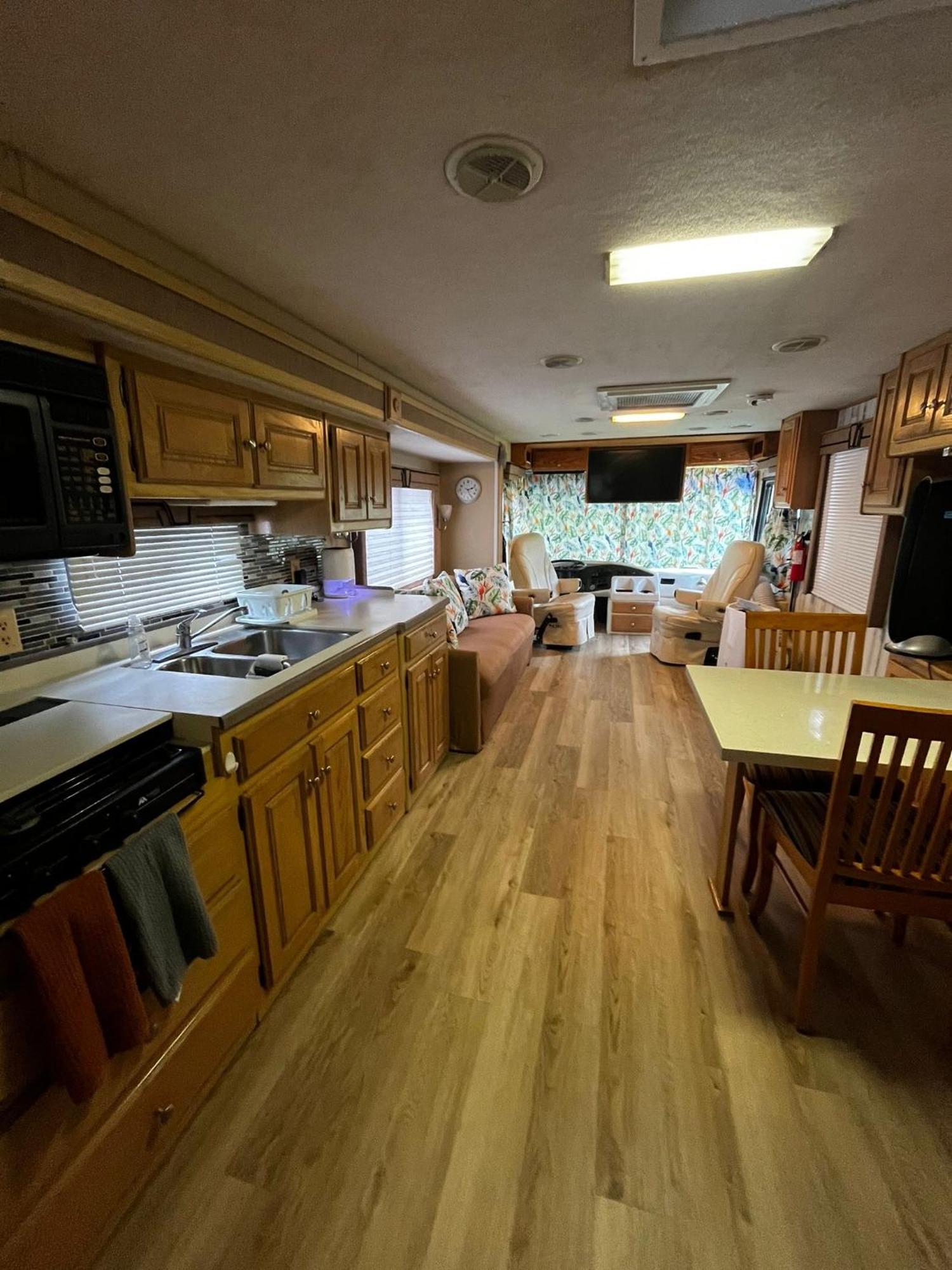 Remodeled And Comfortable Rv - Free Parking Miami Exterior photo